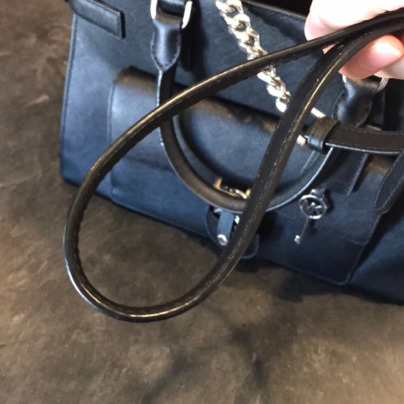 *SOLD* Michael Kors Emma Satchel - Picture 7 of 8